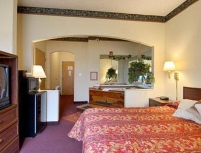 Мотель Super 8 By Wyndham Duson Lafayette West Area Номер фото